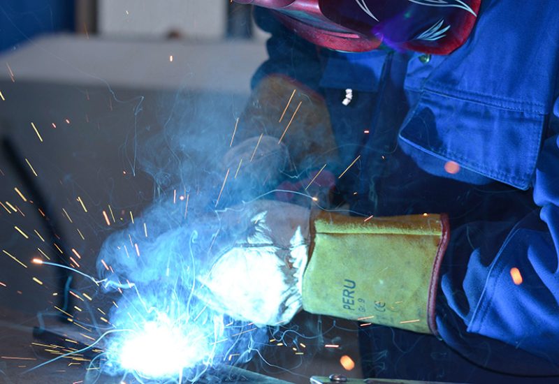 Frästeile anfragen Schweißen AVTEC